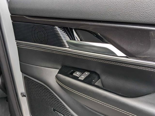 New 2024 Jeep Wagoneer 4WD w/ Premium Group I image 30