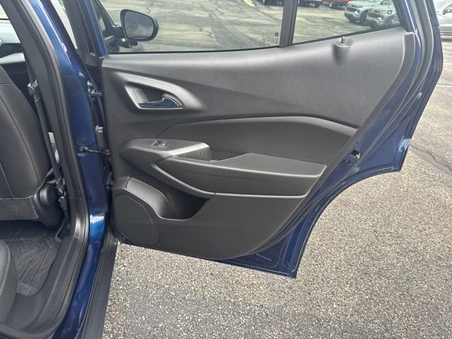 Used 2024 Chevrolet Trax LT w/ Driver Confidence Package FWD image 27