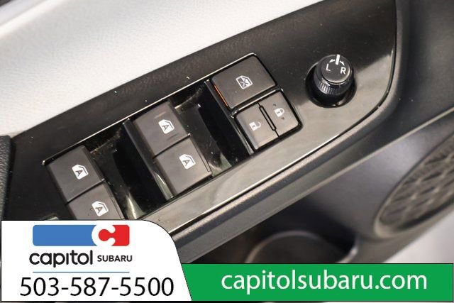 Used 2017 Toyota Prius Two w/ Carpet Mat Package image 11