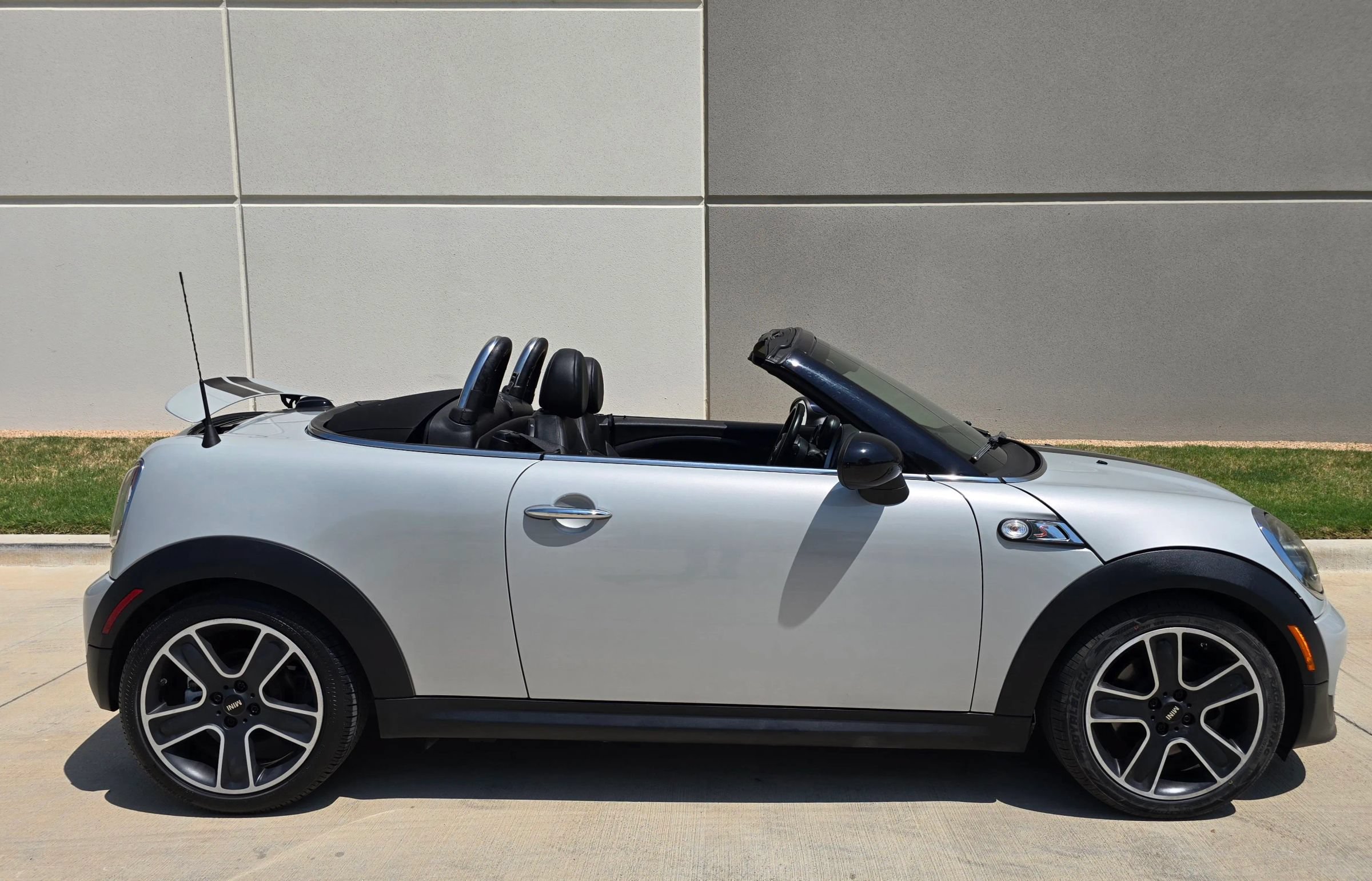 Used 2013 MINI Cooper Roadster S FWD image 10