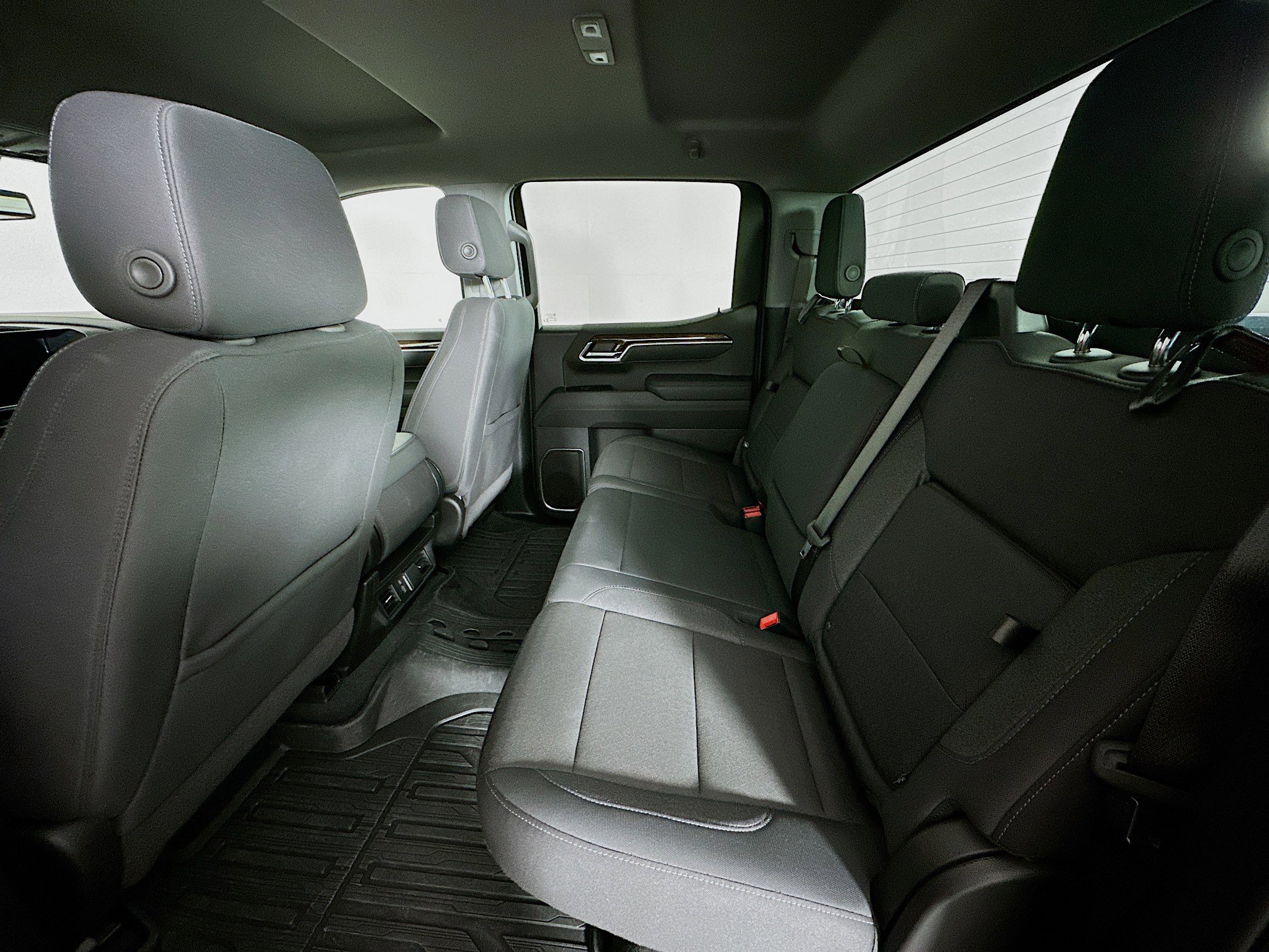 Used 2025 GMC Sierra 1500 Elevation image 27