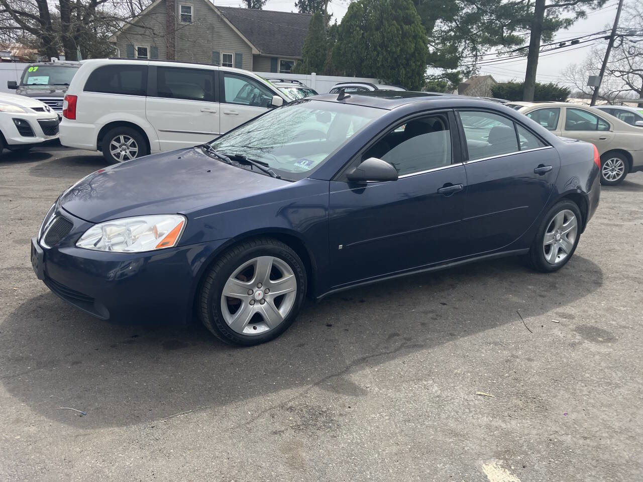 Used 2009 Pontiac G6 Sedan w/ Sun And Sound Package image 11
