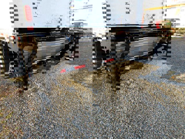 Used 2016 Ford F650 2WD Regular Cab Super Duty image 9