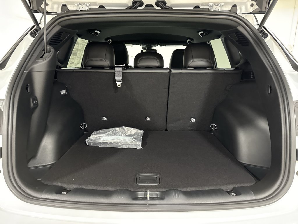 New 2026 Jeep Compass Trailhawk AWD/4WD image 23