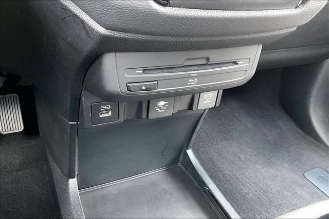 Used 2023 Honda Odyssey Elite image 16