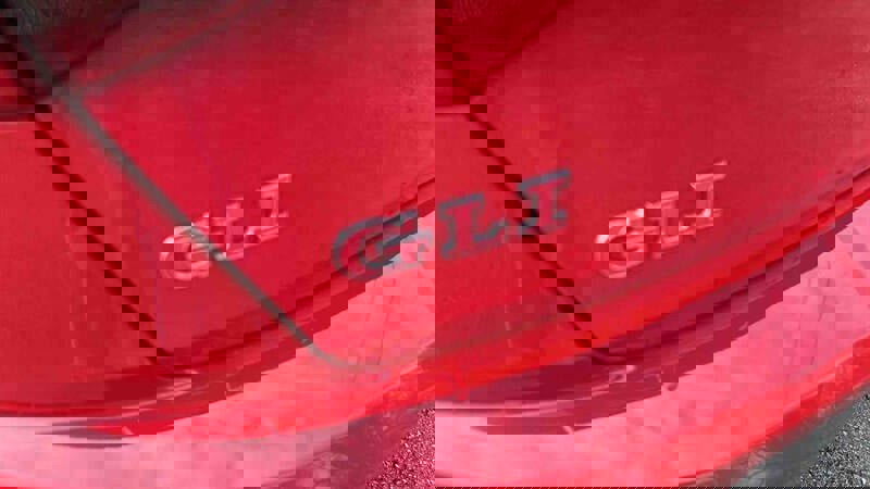 Used 2019 Volkswagen Jetta GLI image 9