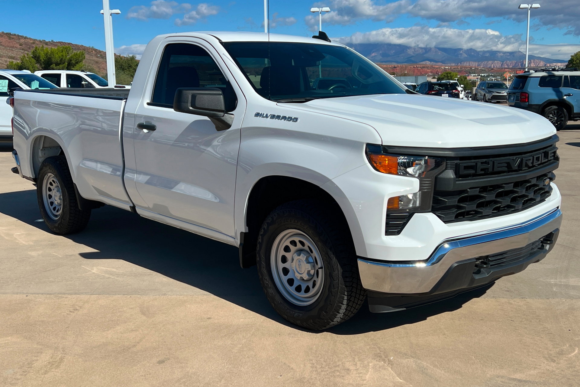 Used 2026 Chevrolet Silverado 1500 W/T w/ Trailering Package RWD image 8