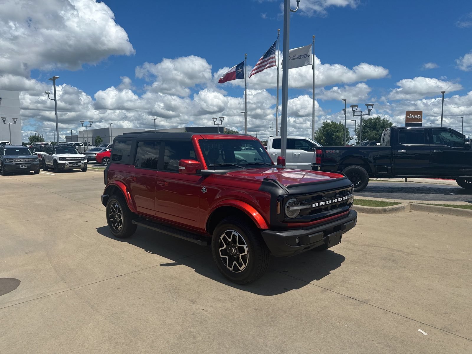 Used 2024 Ford Bronco Outer Banks AWD/4WD image 10