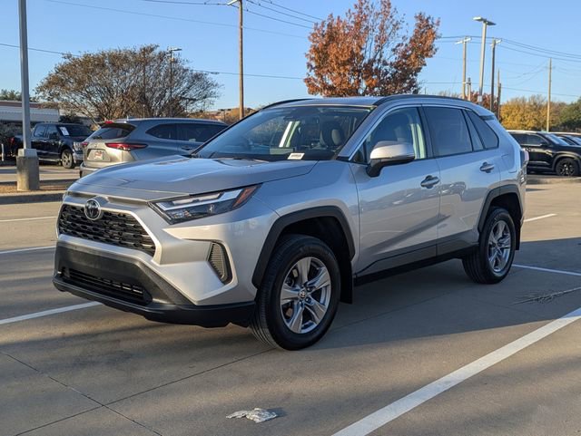Used 2024 Toyota RAV4 XLE image 10