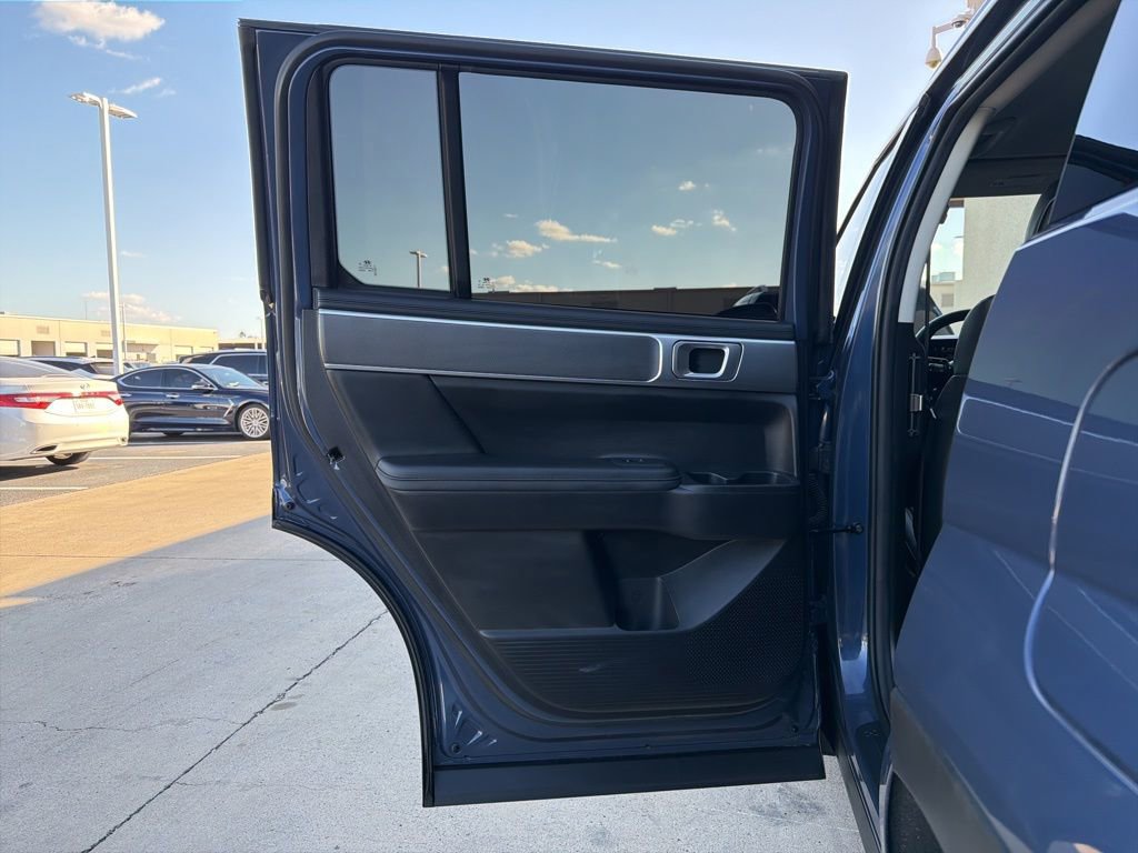 Used 2025 Hyundai Santa Fe SEL image 14