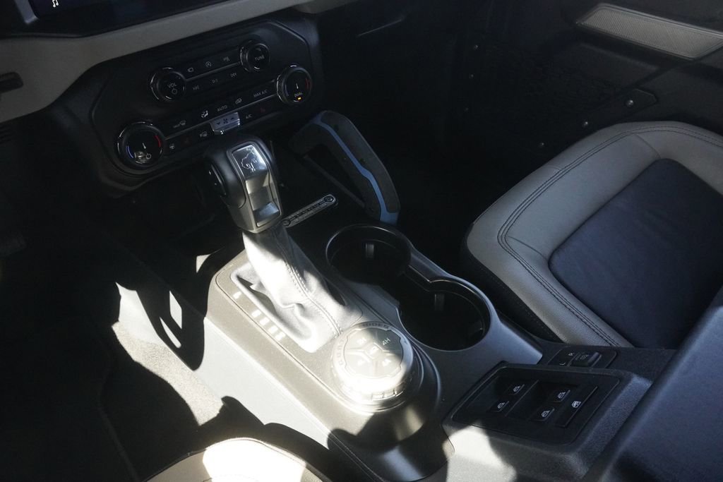 Used 2022 Ford Bronco Wildtrak image 14