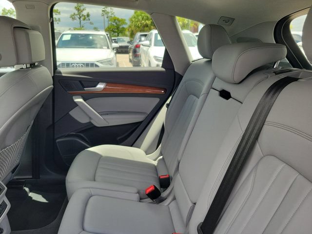 Certified 2023 Audi Q5 2.0T Premium Plus w/ Premium Plus Package AWD/4WD image 11