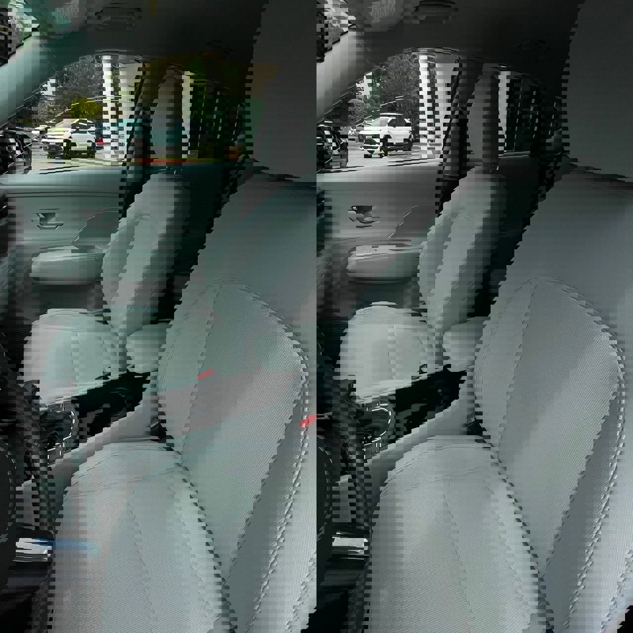 Used 2025 Hyundai Kona SEL image 21