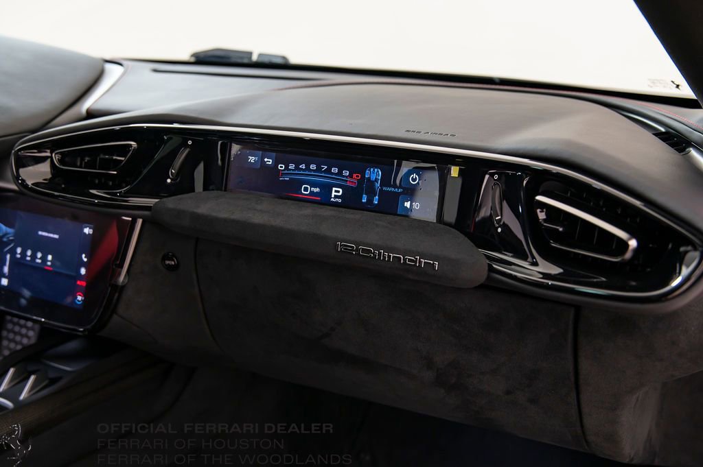 Used 2025 Ferrari 12Cilindri image 19