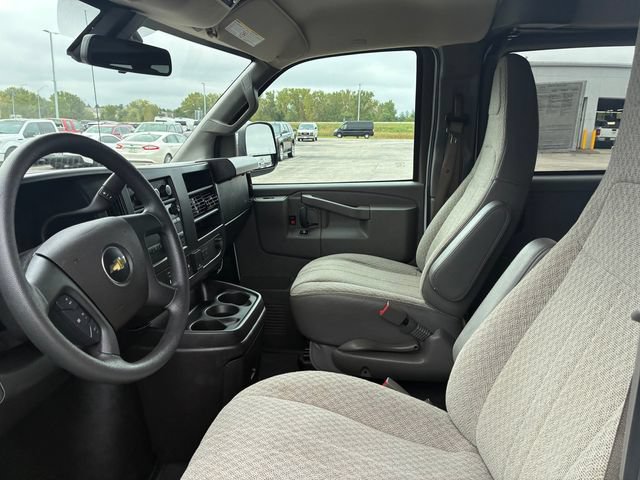Used 2023 Chevrolet Express 3500 LT w/ LT Preferred Equipment Group RWD image 12