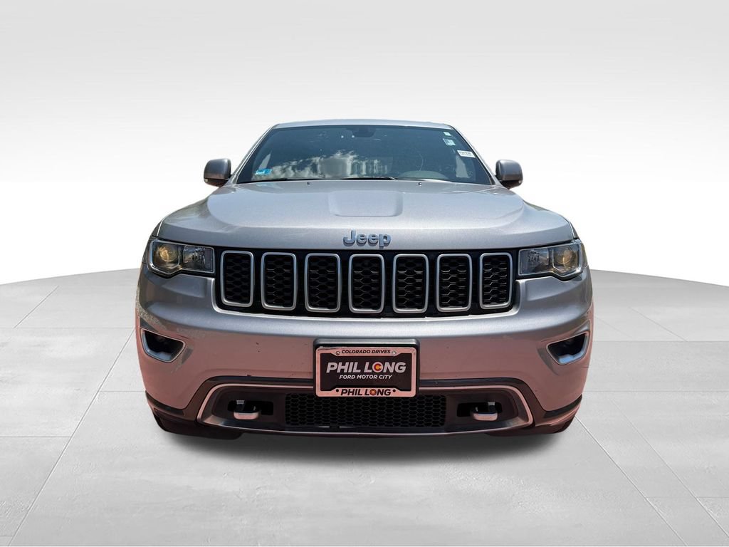 Used 2018 Jeep Grand Cherokee Limited AWD/4WD image 2