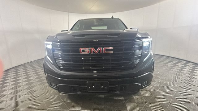 Used 2024 GMC Sierra 1500 Pro w/ Graphite Edition AWD/4WD image 7