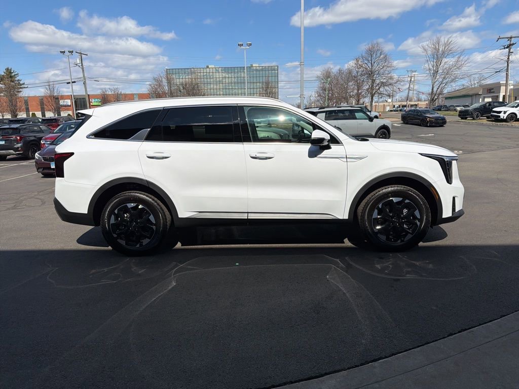 New 2026 Kia Sorento S image 5