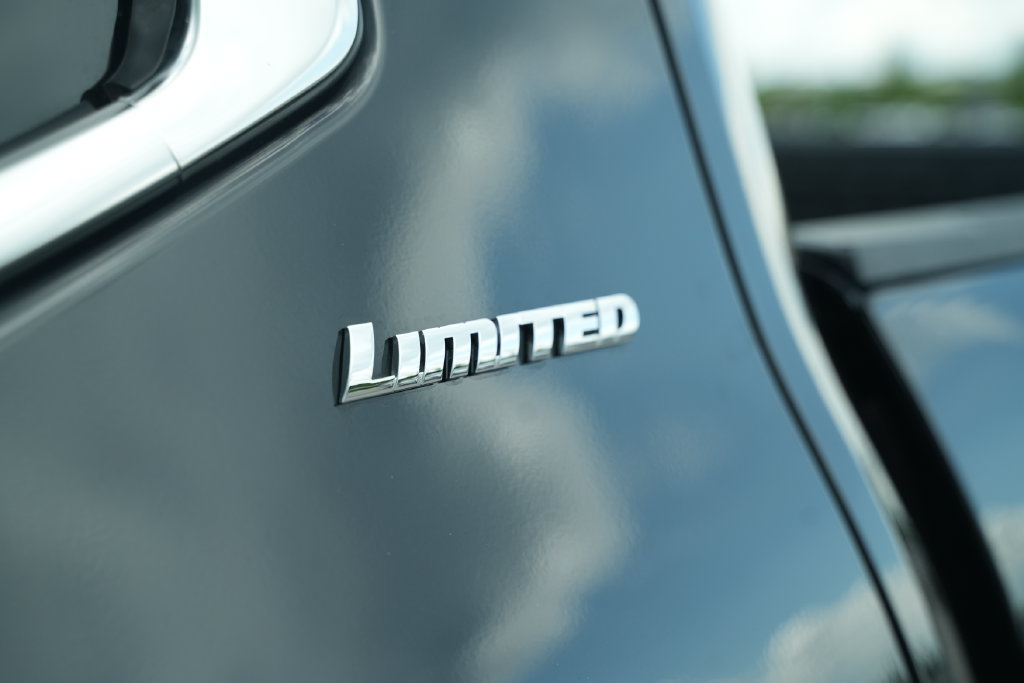 Used 2024 Toyota Tundra Limited w/ Power Package RWD image 46