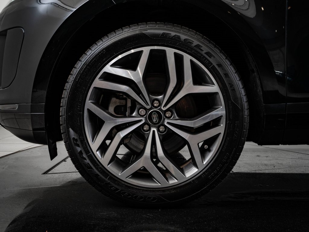 Used 2023 Land Rover Range Rover Evoque SE image 13