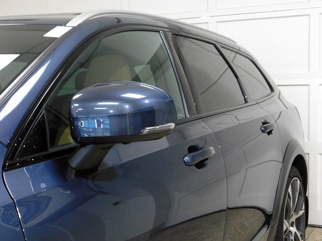 Used 2023 Volvo V90 B6 Cross Country Ultimate AWD/4WD image 16