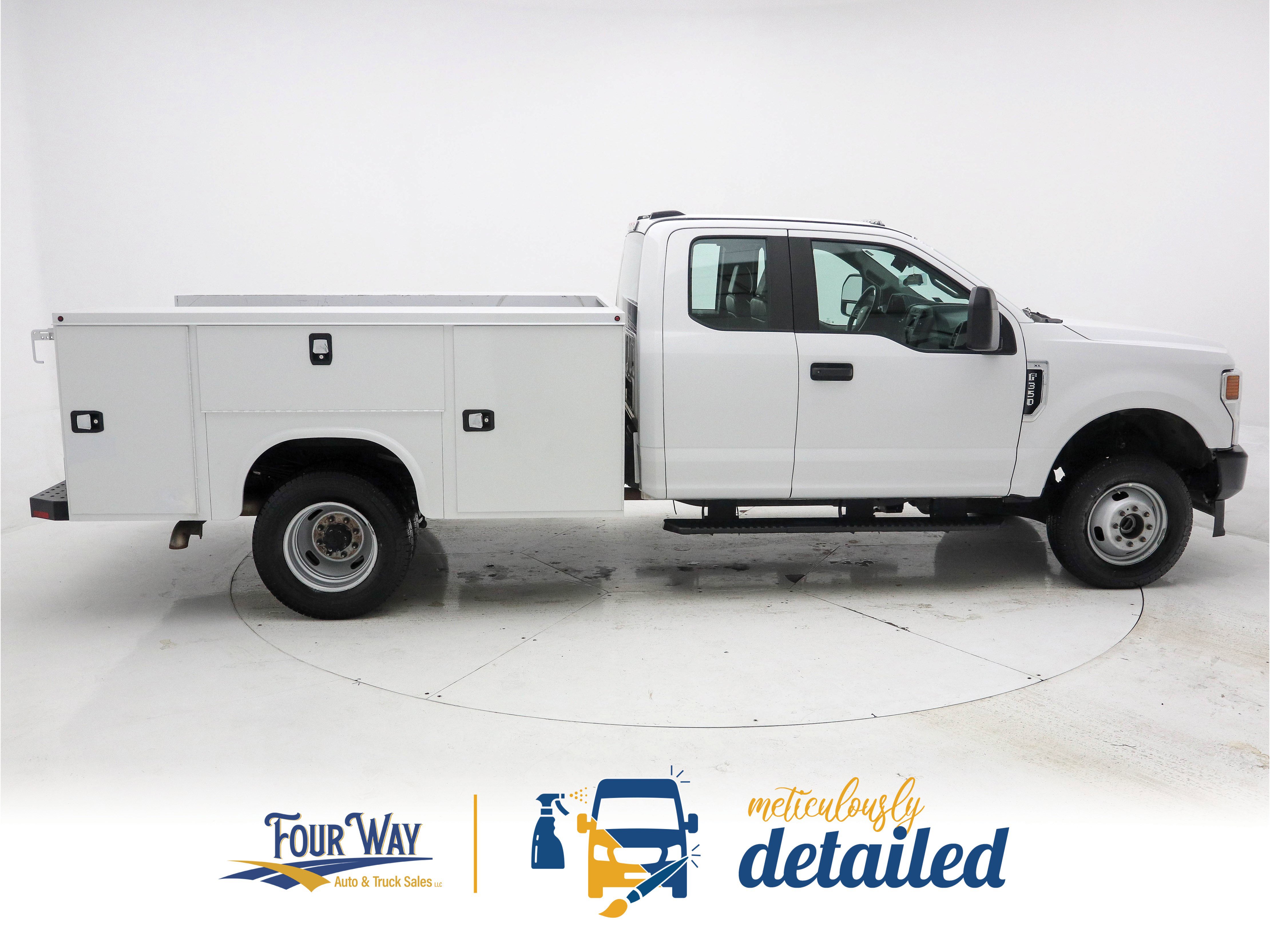 Used 2020 Ford F350 XL image 2