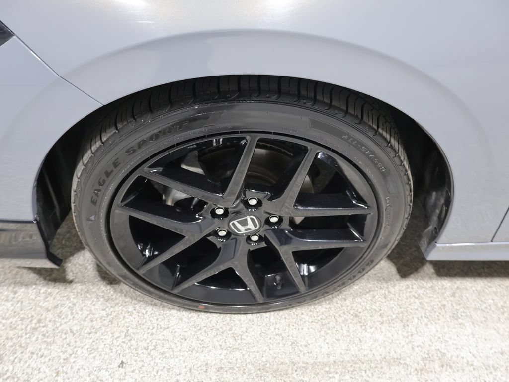 Used 2025 Honda Civic Sport image 9