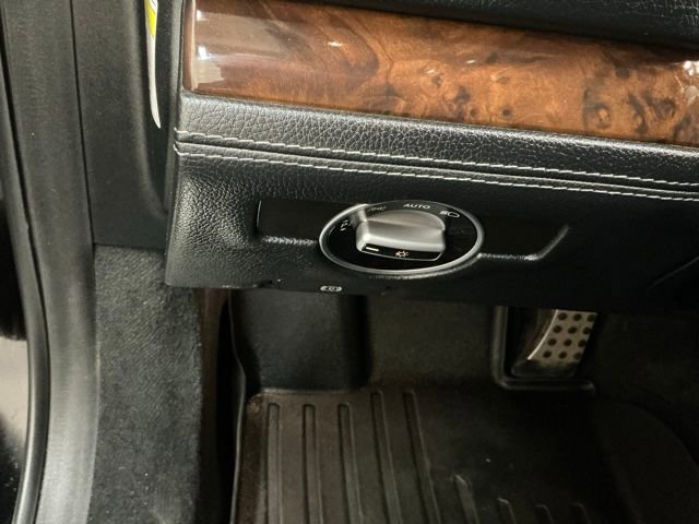 Used 2013 Mercedes-Benz SL 550 image 18