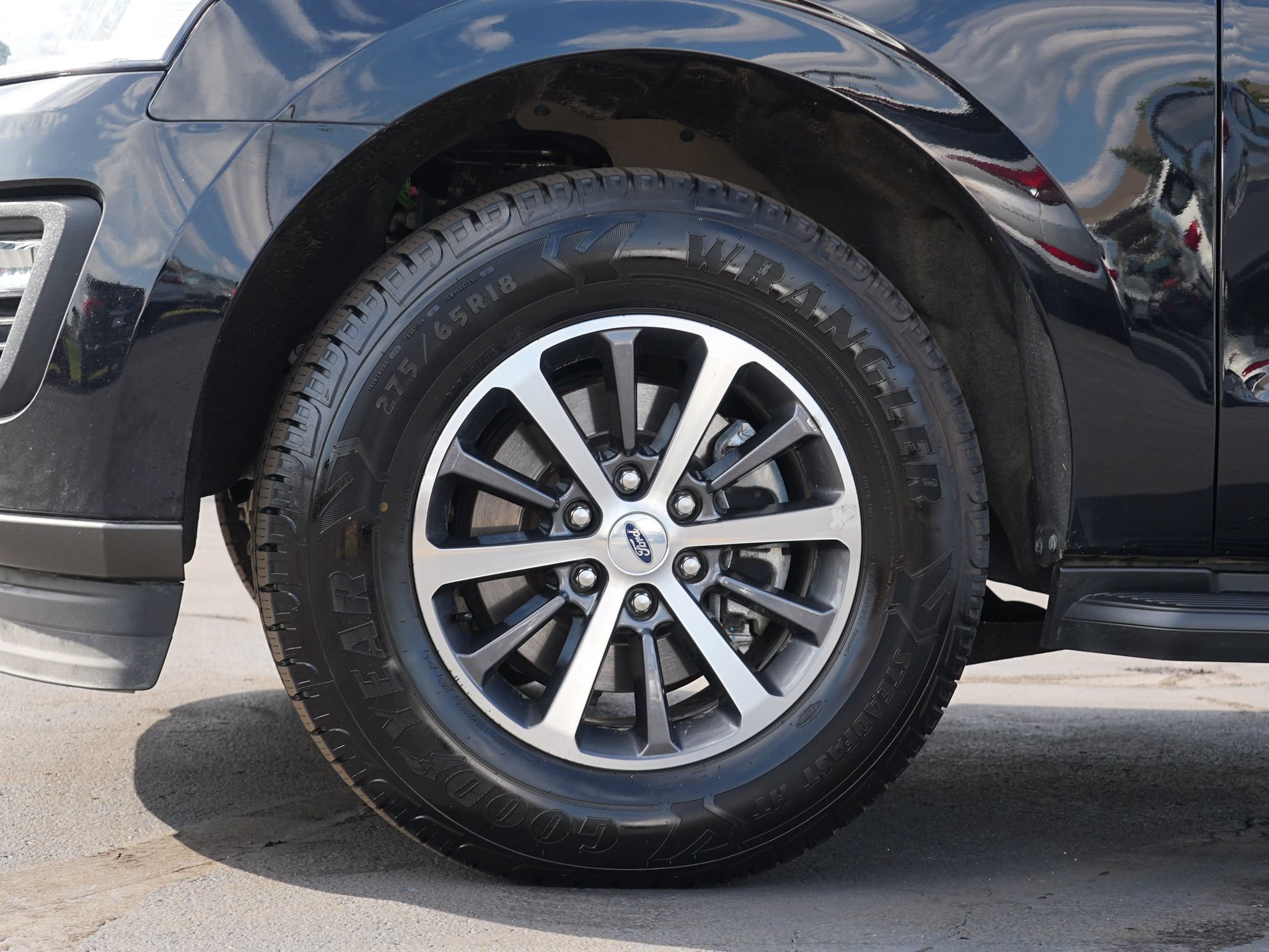 Used 2021 Ford Expedition XL AWD/4WD image 11