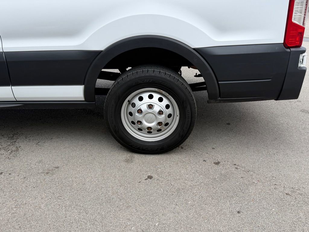 Used 2023 Ford Transit 250 Medium Roof AWD image 43