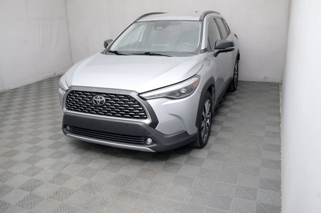 Certified 2025 Toyota Corolla Cross XLE