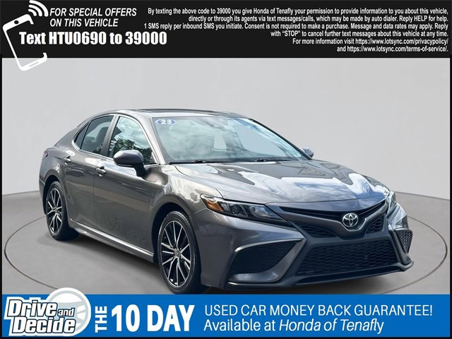 Used 2023 Toyota Camry SE
