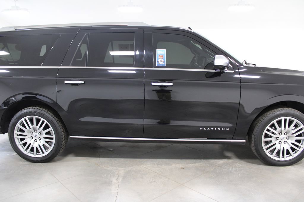 Used 2023 Ford Expedition Max Platinum image 11