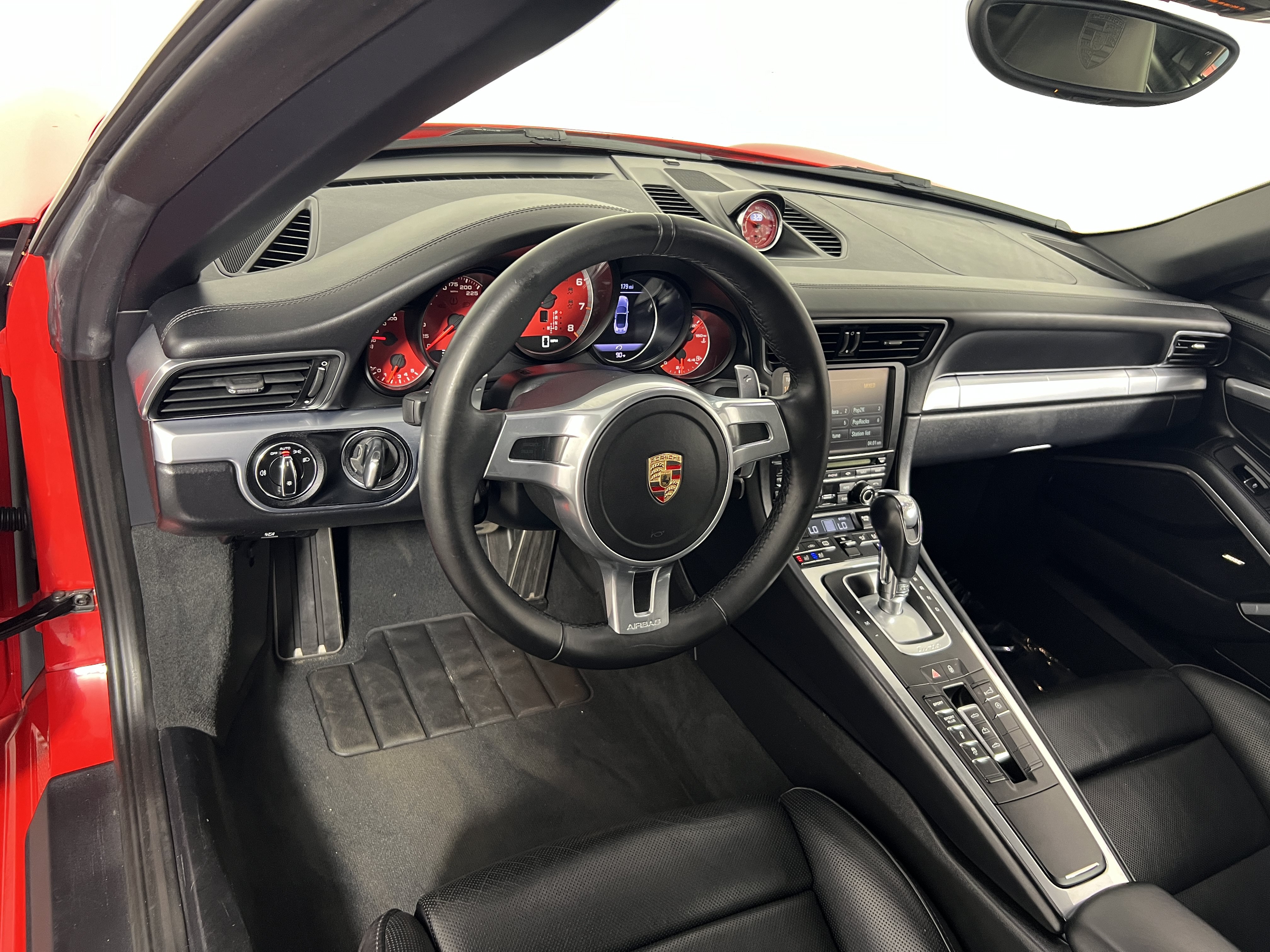 Certified 2015 Porsche 911 4 Cabriolet AWD/4WD image 4