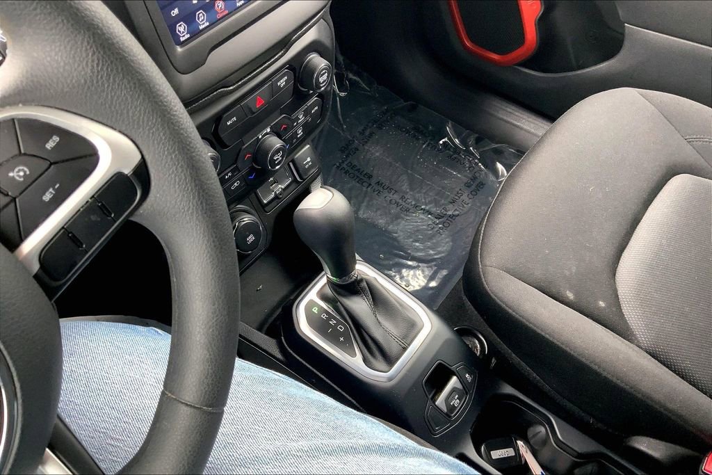 Used 2023 Jeep Renegade Trailhawk image 18