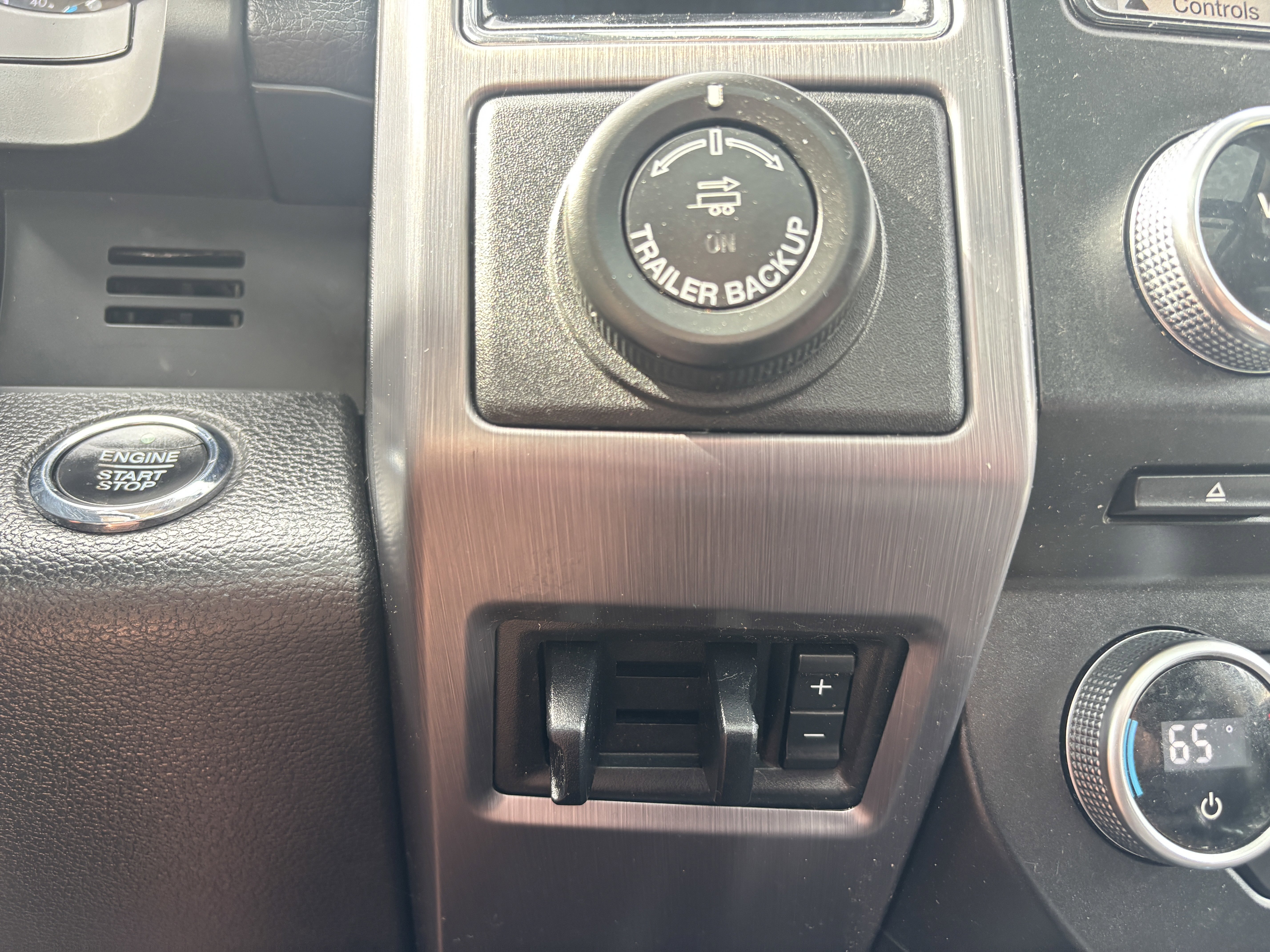 Used 2018 Ford Expedition Max Platinum image 25