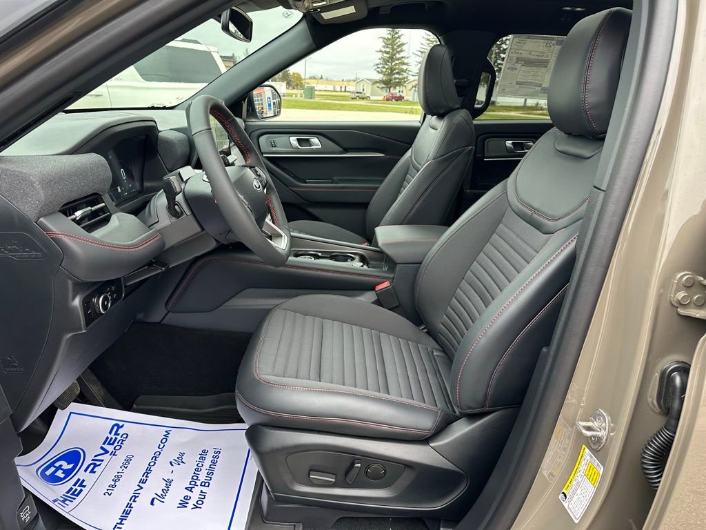 New 2026 Ford Explorer ST-Line w/ ST-Line Street Pack image 11