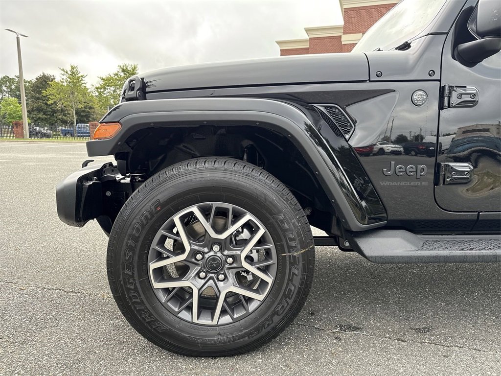New 2025 Jeep Wrangler Sahara image 10
