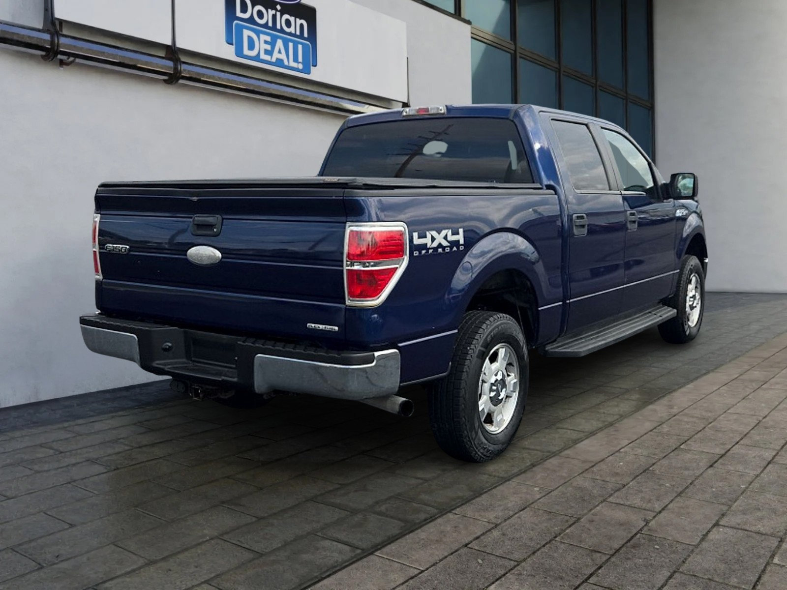 Used 2012 Ford F150 XLT w/ XLT Convenience Pkg AWD/4WD image 3
