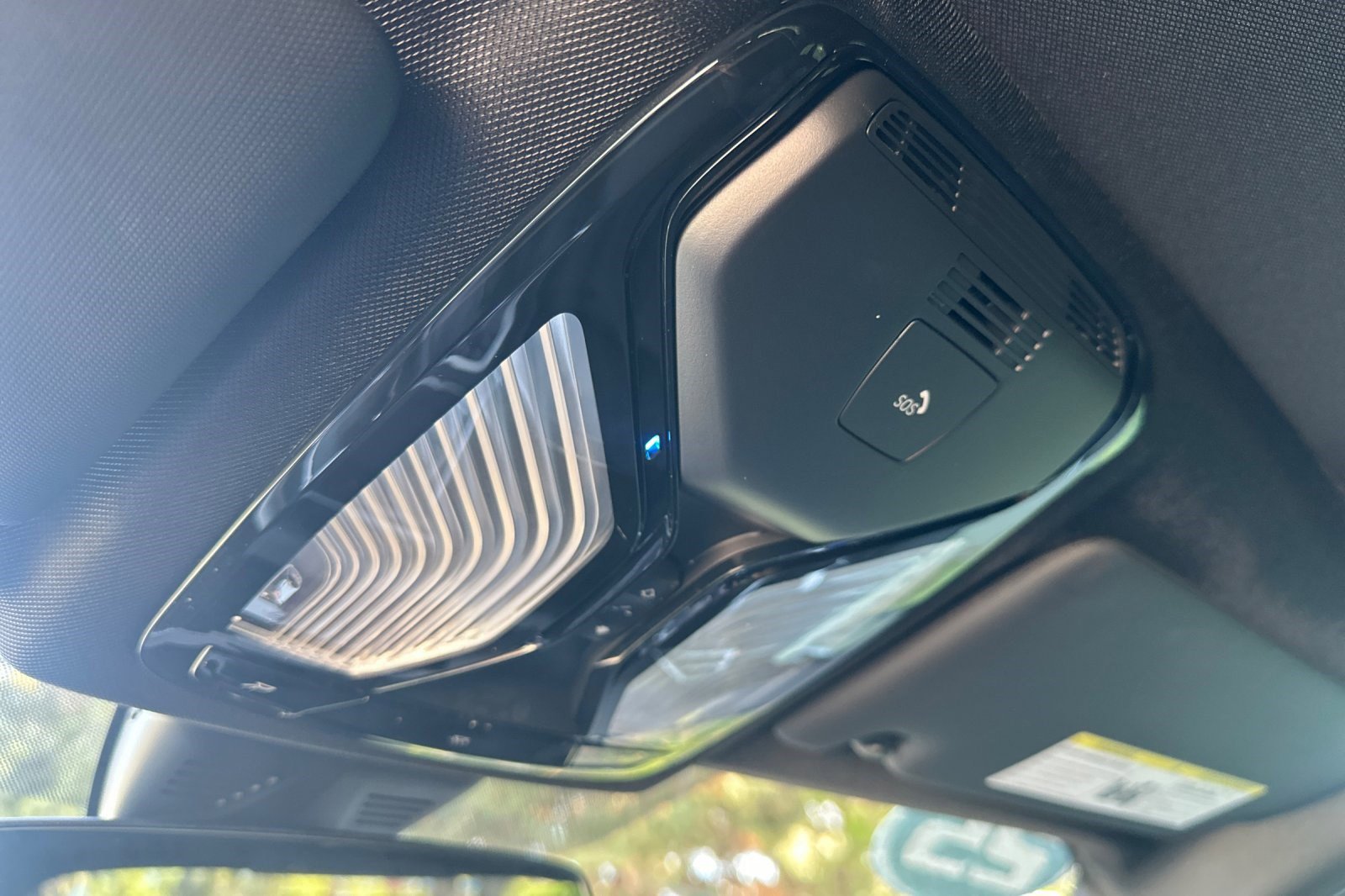 Used 2025 BMW 330i Sedan w/ Convenience Package image 22