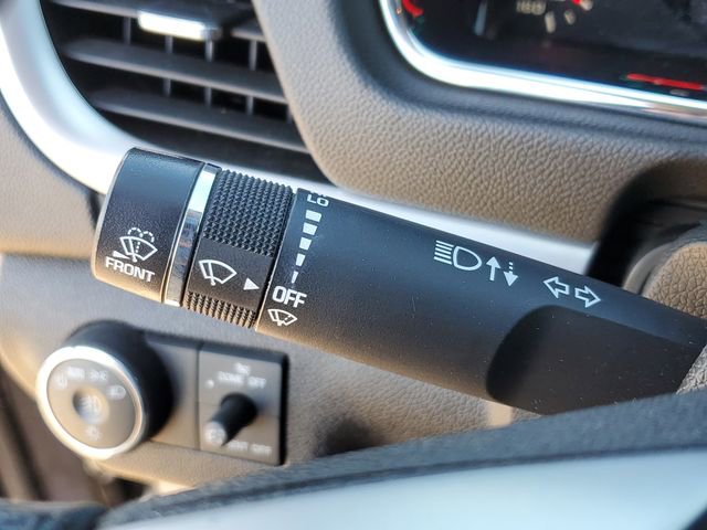 Used 2016 Chevrolet Traverse LT image 23