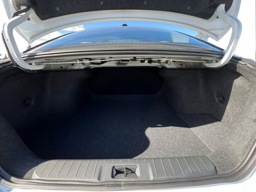 Certified 2025 Nissan Sentra SR image 11