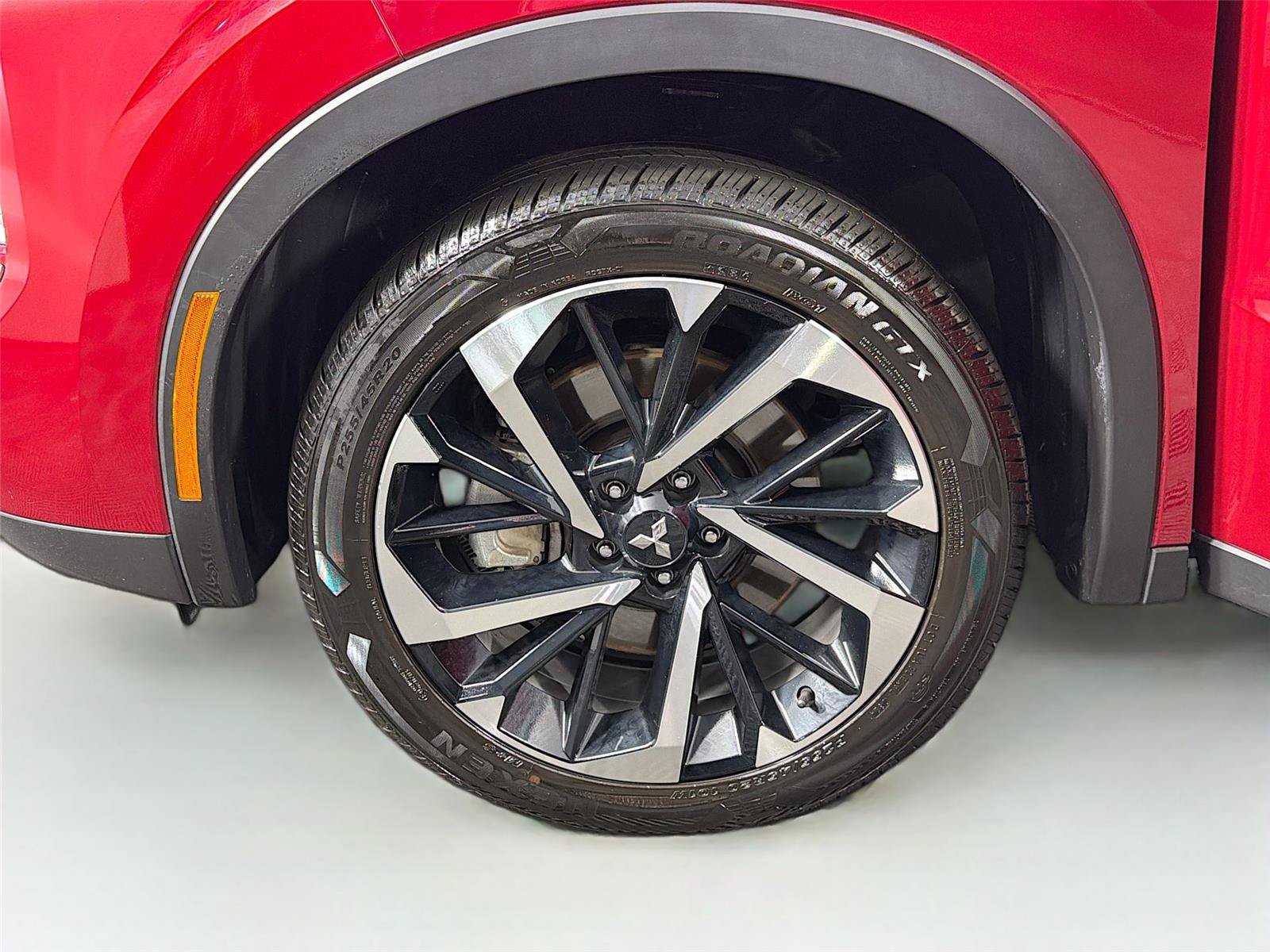 Used 2024 Mitsubishi Outlander SE AWD/4WD image 34