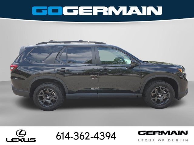 Used 2025 Honda Pilot TrailSport image 6