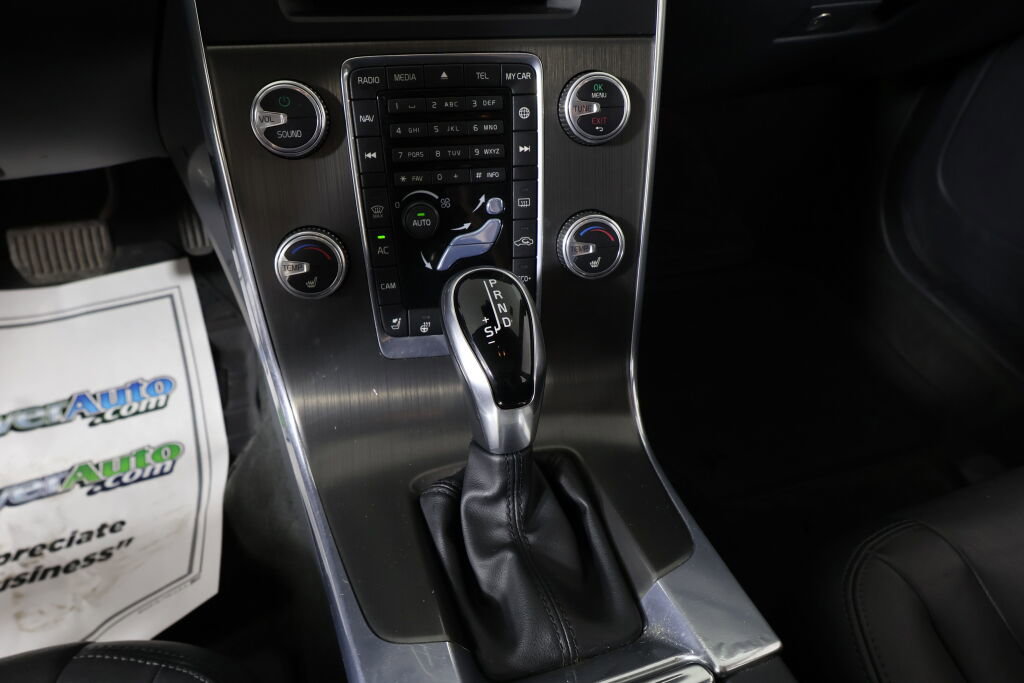 Used 2015 Volvo V60 T5 Premier image 38