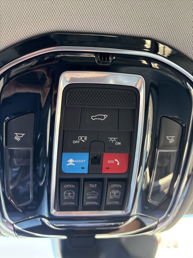 Used 2021 Jeep Grand Cherokee L Overland image 42