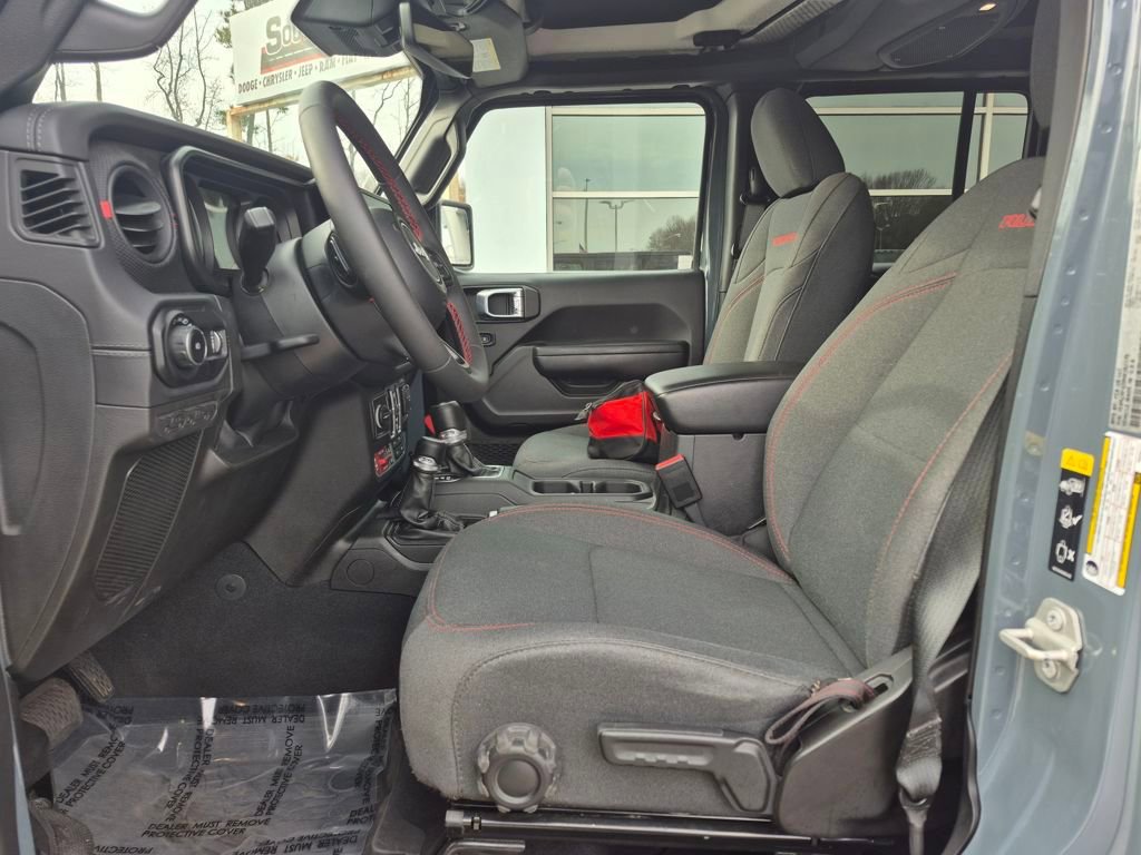 Used 2024 Jeep Wrangler Rubicon w/ XTREMEE 35" Tire Package image 2