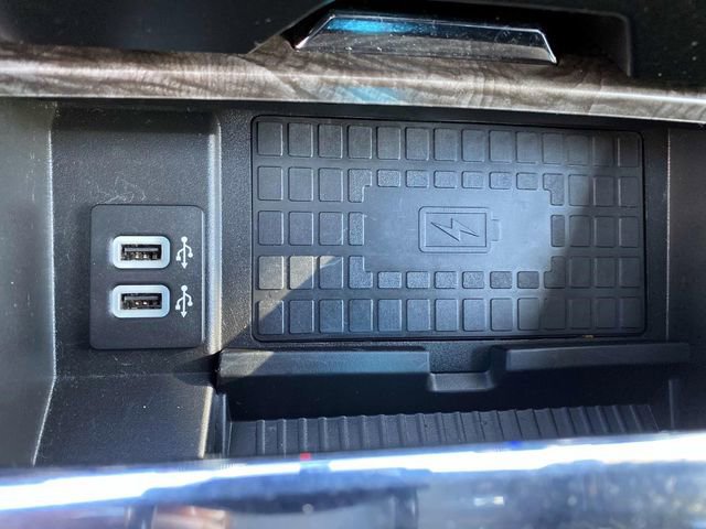 Used 2019 Ford Expedition Limited w/ Equipment Group 302A image 17