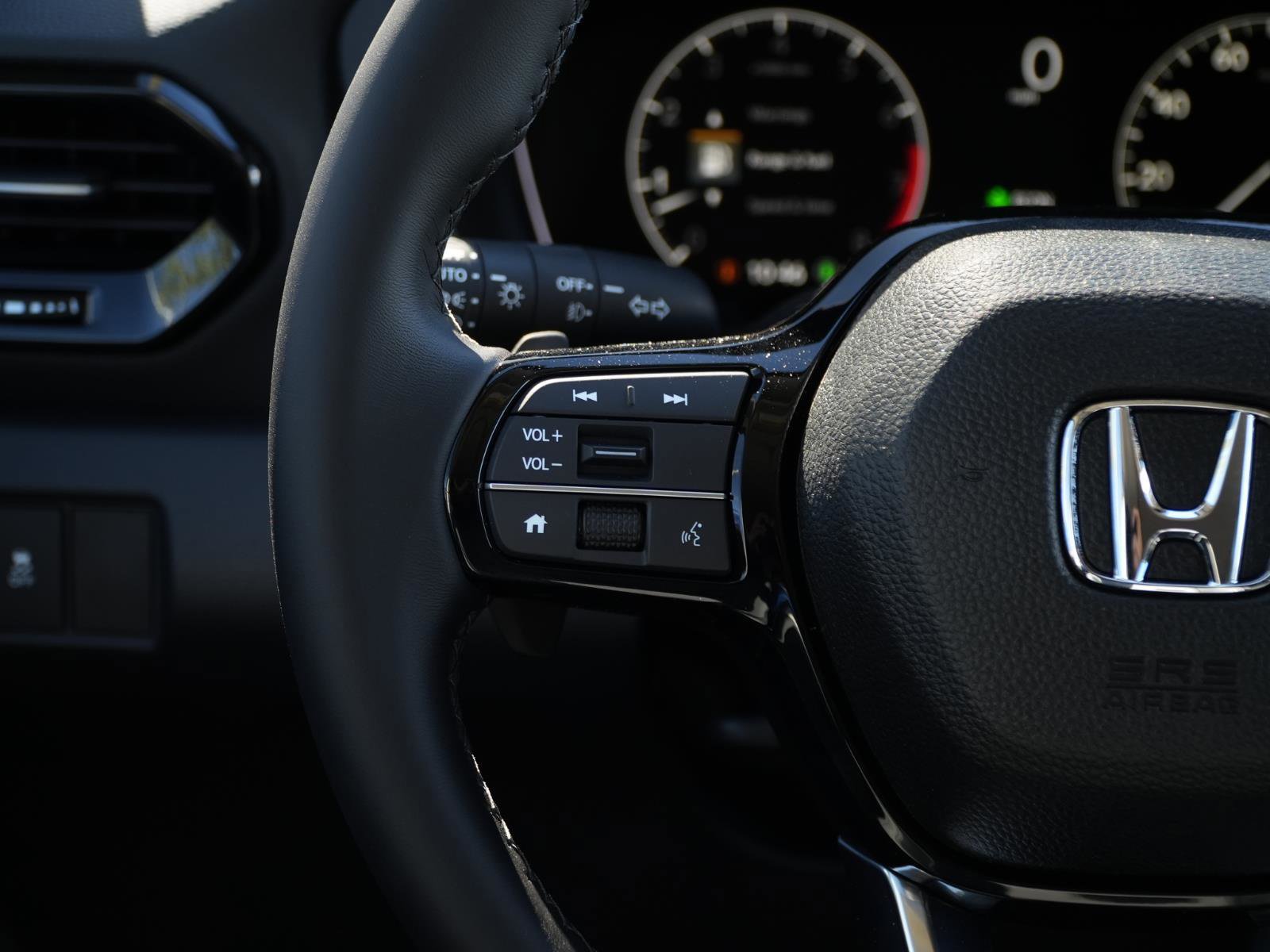 New 2025 Honda Pilot Touring image 24