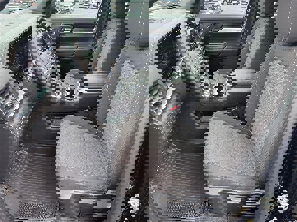 Used 2025 GMC Terrain Elevation image 5